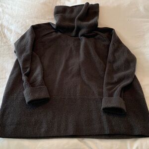 Athleta Women’s Wool Cashmere Aspen Dark Purple Turtleneck Sweater - L